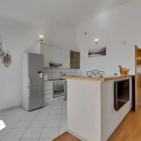 Sara Apartament